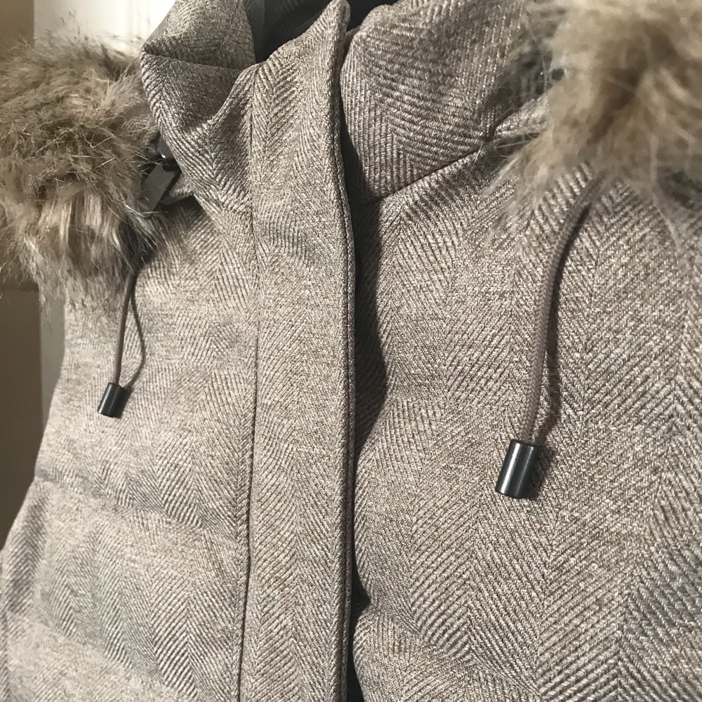 Banana Republic puffer vest